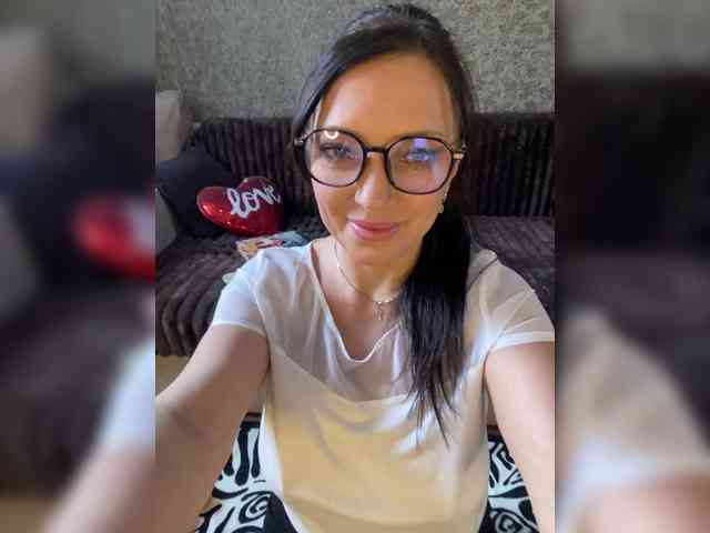 ProstoLolkaXXX webcam