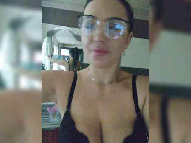 ProstoLolkaXXX webcam