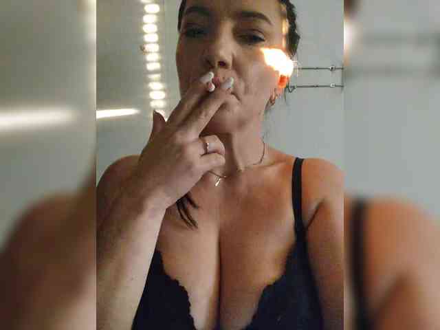 ProstoLolkaXXX webcam