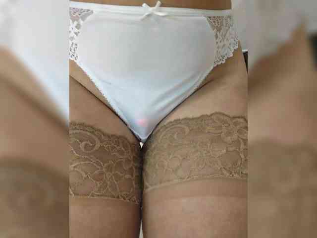 ProstoLolkaXXX webcam