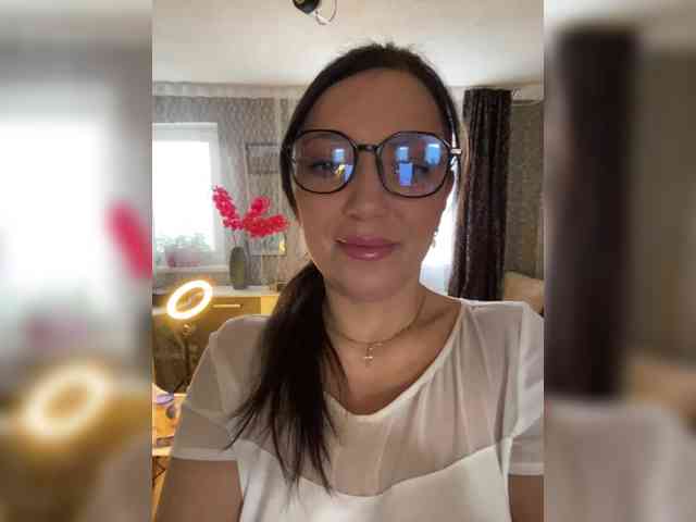 ProstoLolkaXXX webcam