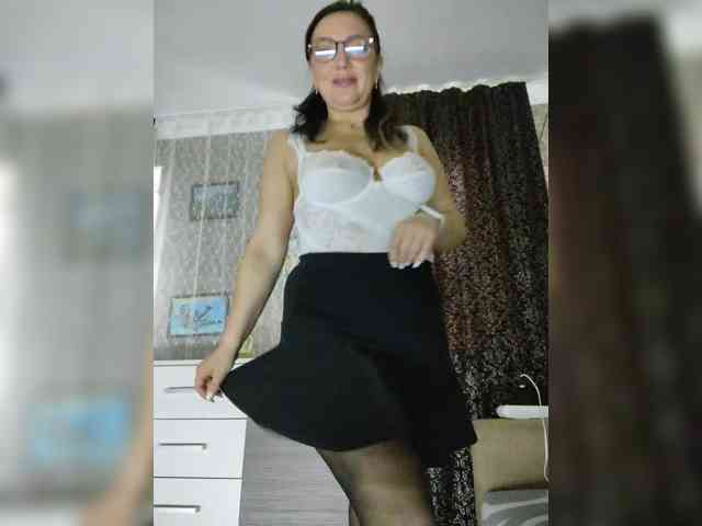 ProstoLolkaXXX webcam