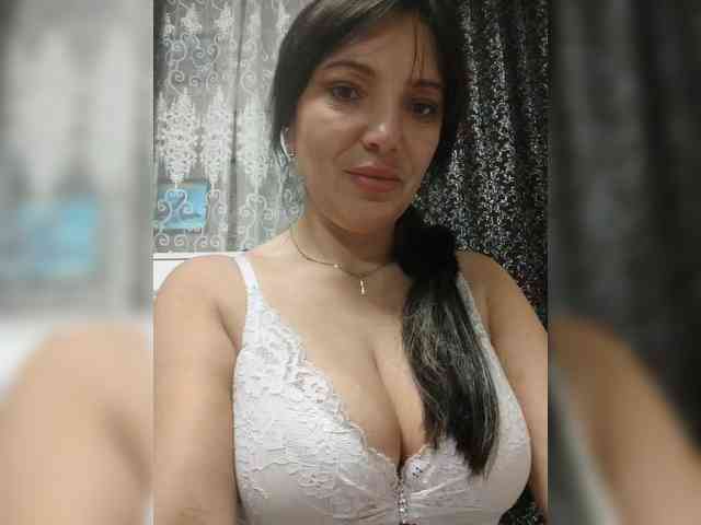 ProstoLolkaXXX webcam