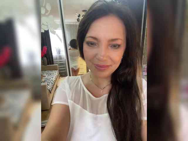 ProstoLolkaXXX webcam