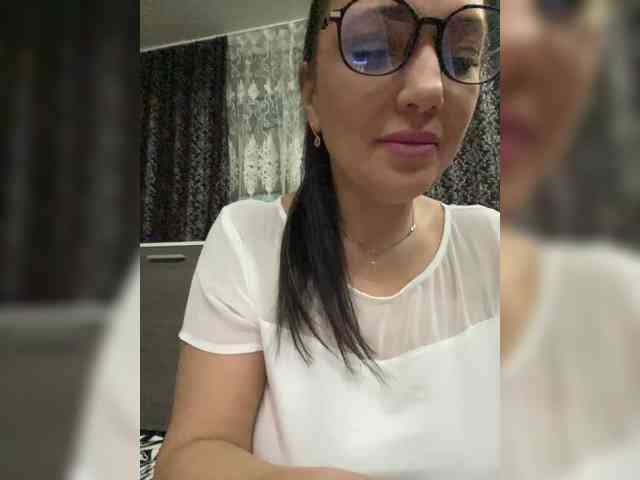 ProstoLolkaXXX webcam