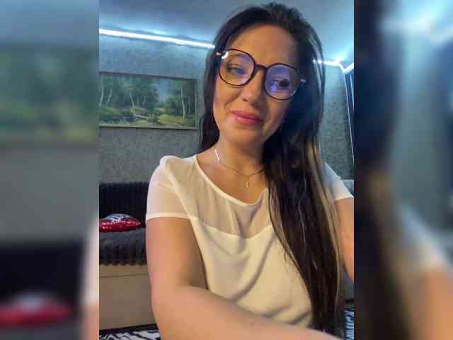 ProstoLolkaXXX webcam