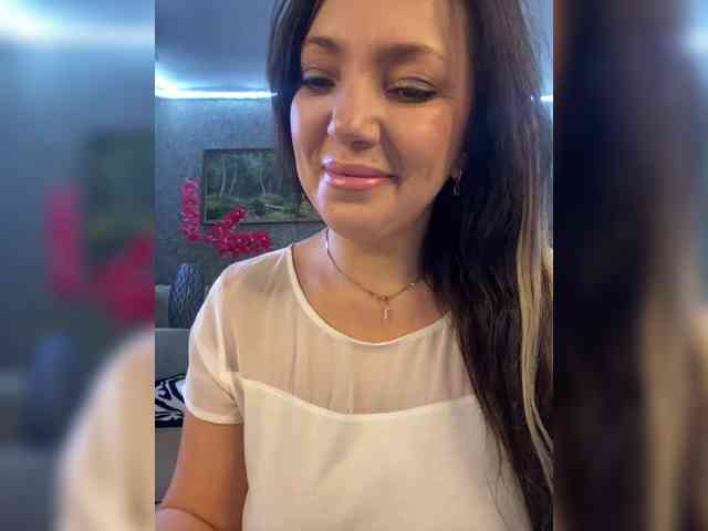 ProstoLolkaXXX webcam