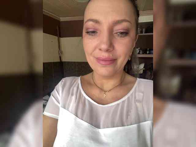 ProstoLolkaXXX webcam