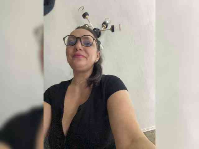 ProstoLolkaXXX webcam