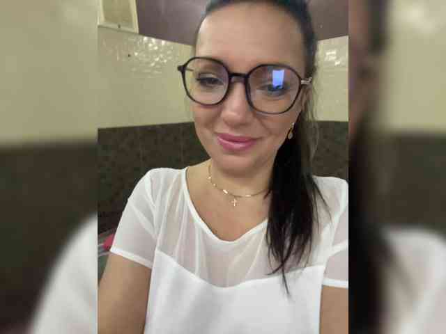 ProstoLolkaXXX webcam