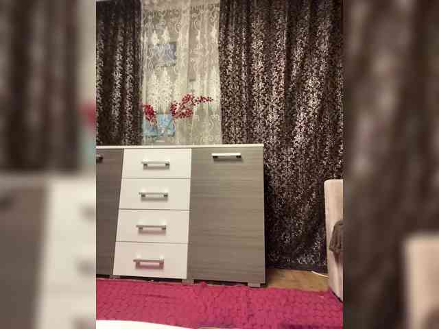 ProstoLolkaXXX webcam