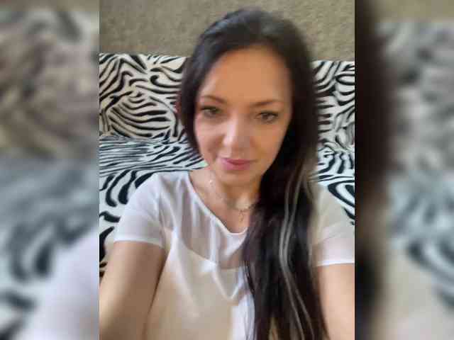 ProstoLolkaXXX webcam