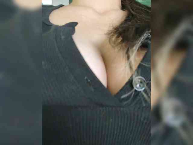ProstoLolkaXXX webcam