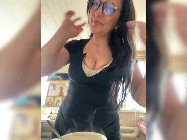 ProstoLolkaXXX webcam