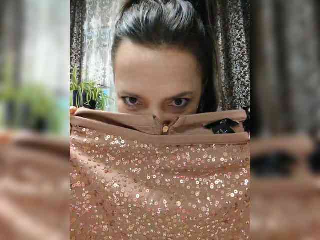 ProstoLolkaXXX webcam