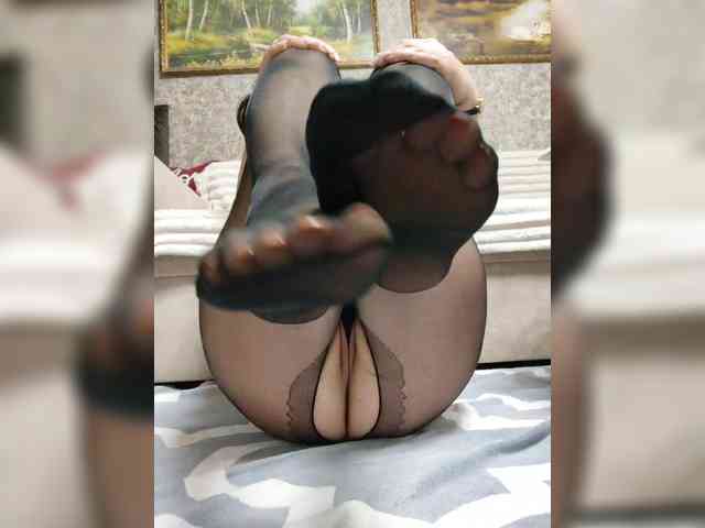 ProstoLolkaXXX webcam