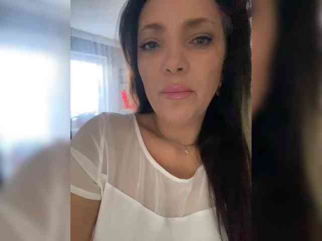 ProstoLolkaXXX webcam