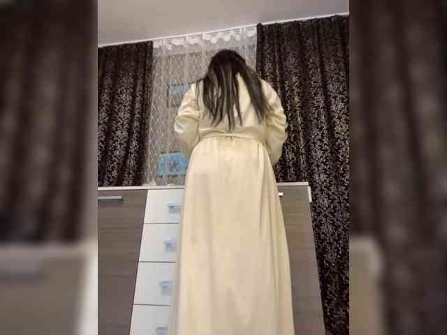 ProstoLolkaXXX webcam