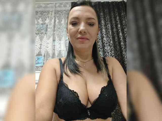 ProstoLolkaXXX webcam