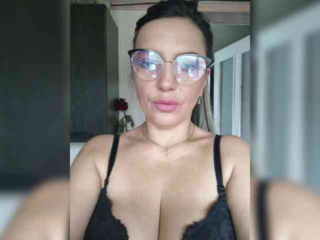 ProstoLolkaXXX webcam