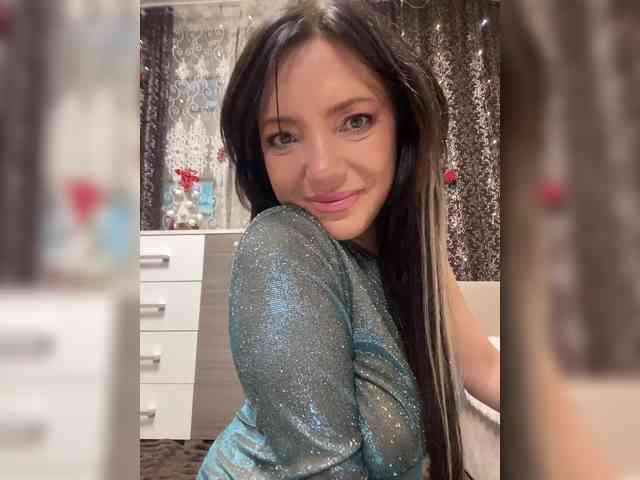 ProstoLolkaXXX webcam