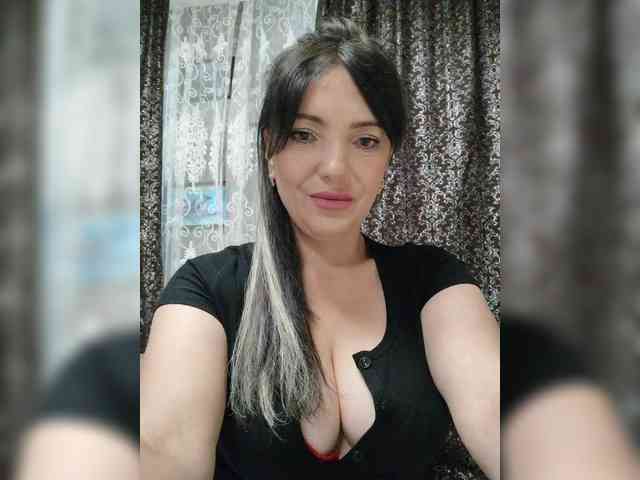naked livechat Lalili