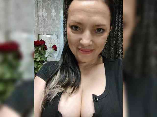 Lalili Live Webcam on BongaCams