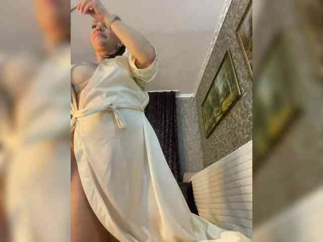 ProstoLolkaXXX webcam