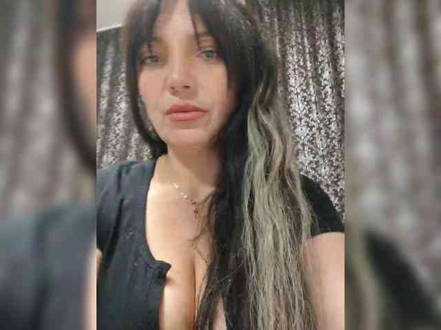 ProstoLolkaXXX webcam