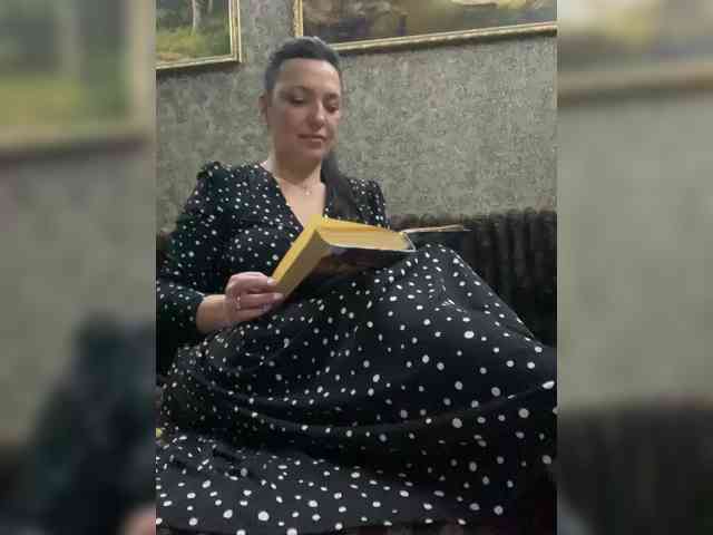 ProstoLolkaXXX webcam