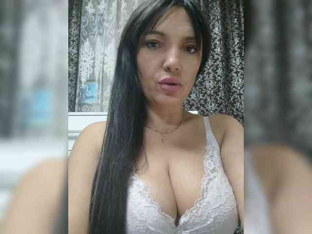 ProstoLolkaXXX webcam
