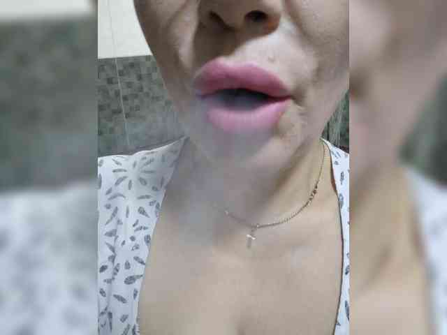 ProstoLolkaXXX webcam