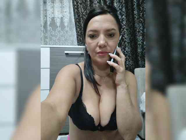 ProstoLolkaXXX webcam