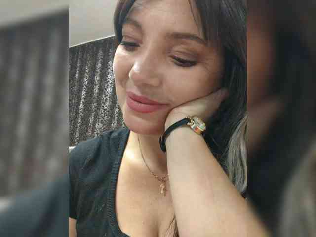 ProstoLolkaXXX webcam