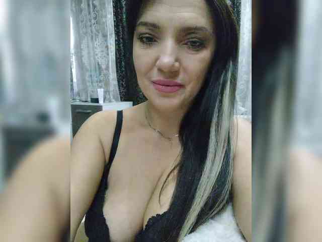 ProstoLolkaXXX webcam