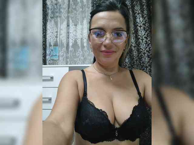 ProstoLolkaXXX webcam