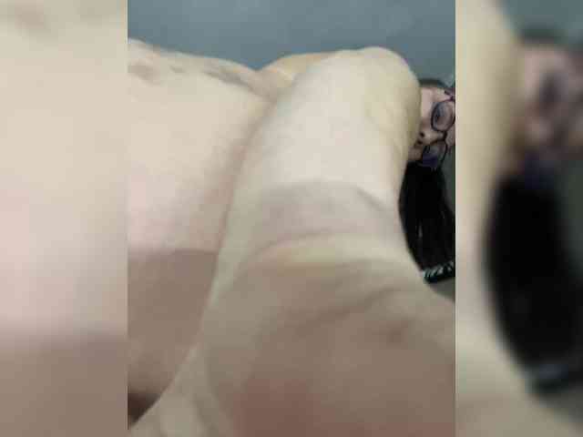 ProstoLolkaXXX webcam