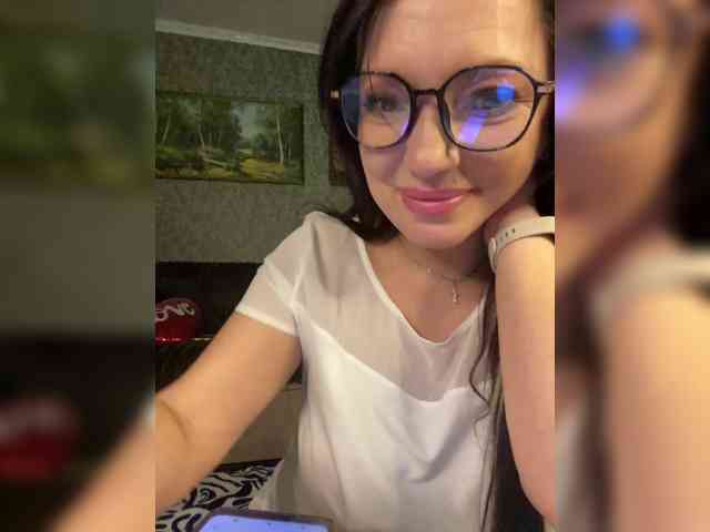 ProstoLolkaXXX webcam