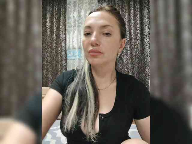 ProstoLolkaXXX webcam