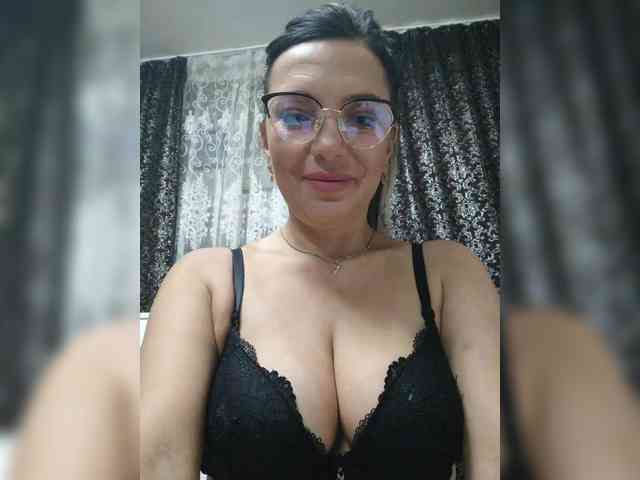 ProstoLolkaXXX webcam