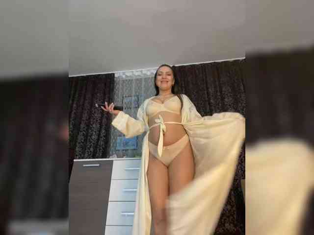 ProstoLolkaXXX webcam