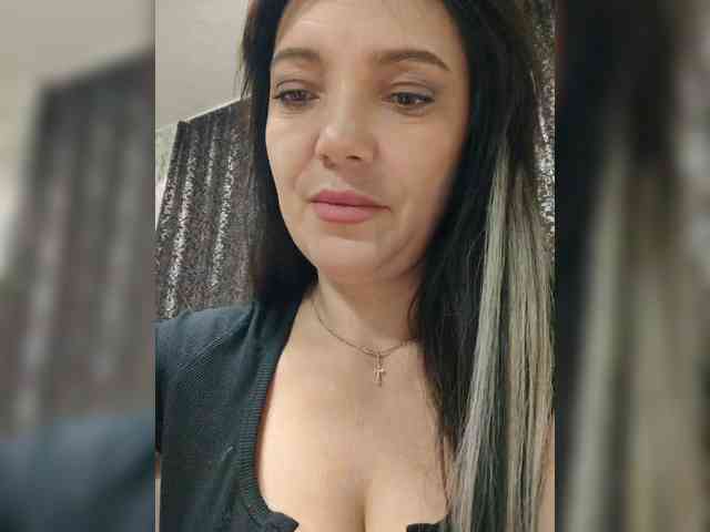 ProstoLolkaXXX webcam