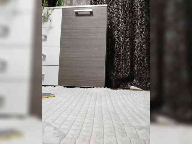 ProstoLolkaXXX webcam