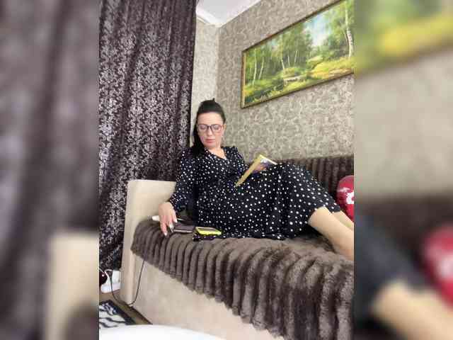 ProstoLolkaXXX webcam