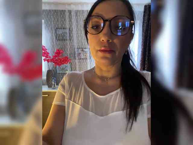 ProstoLolkaXXX webcam