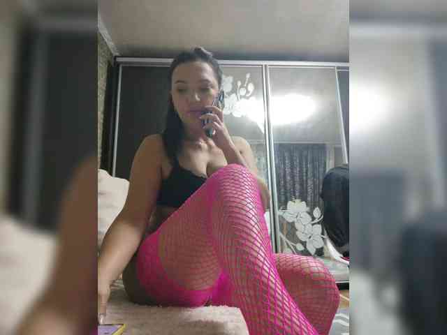 ProstoLolkaXXX webcam