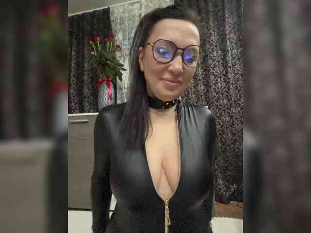 ProstoLolkaXXX webcam