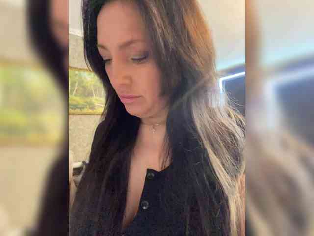 ProstoLolkaXXX webcam