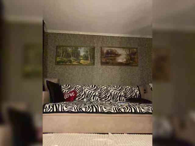 ProstoLolkaXXX webcam