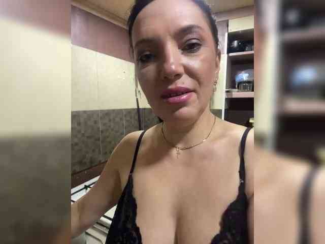 ProstoLolkaXXX webcam